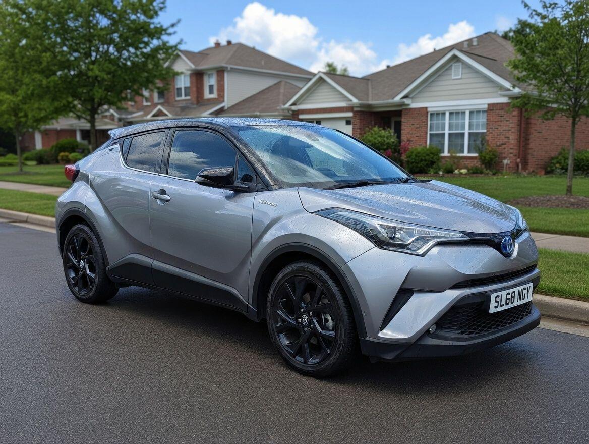 1.8 VVT-h Dynamic SUV 5dr Petrol Hybrid CVT Euro 6 (s/s) (122 ps)